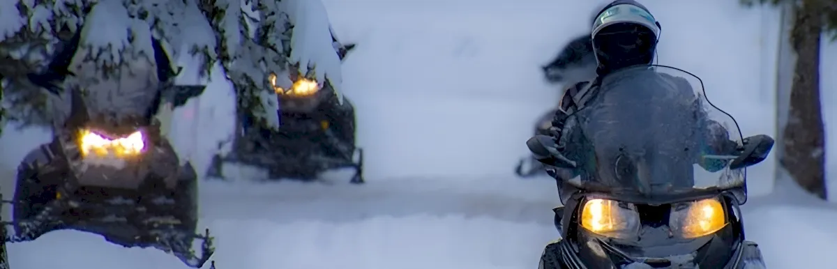 You are currently viewing Must-Have Safety Gear for Snowmobiles